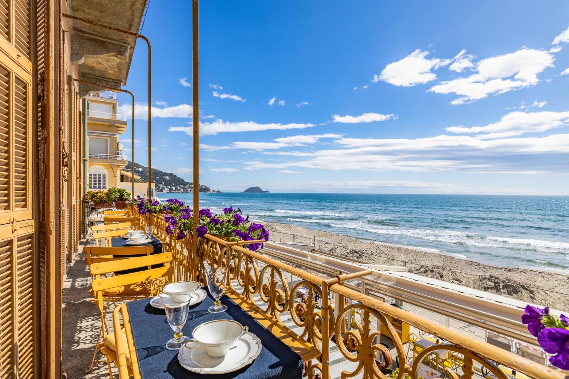 Casa D'Artista B&B Di Charme Alassio Kültér fotó