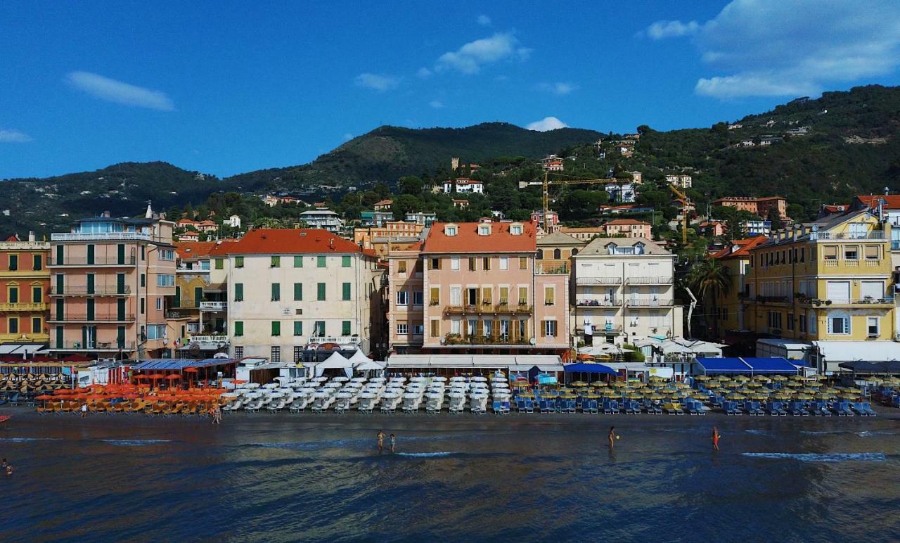 Casa D'Artista B&B Di Charme Alassio Kültér fotó